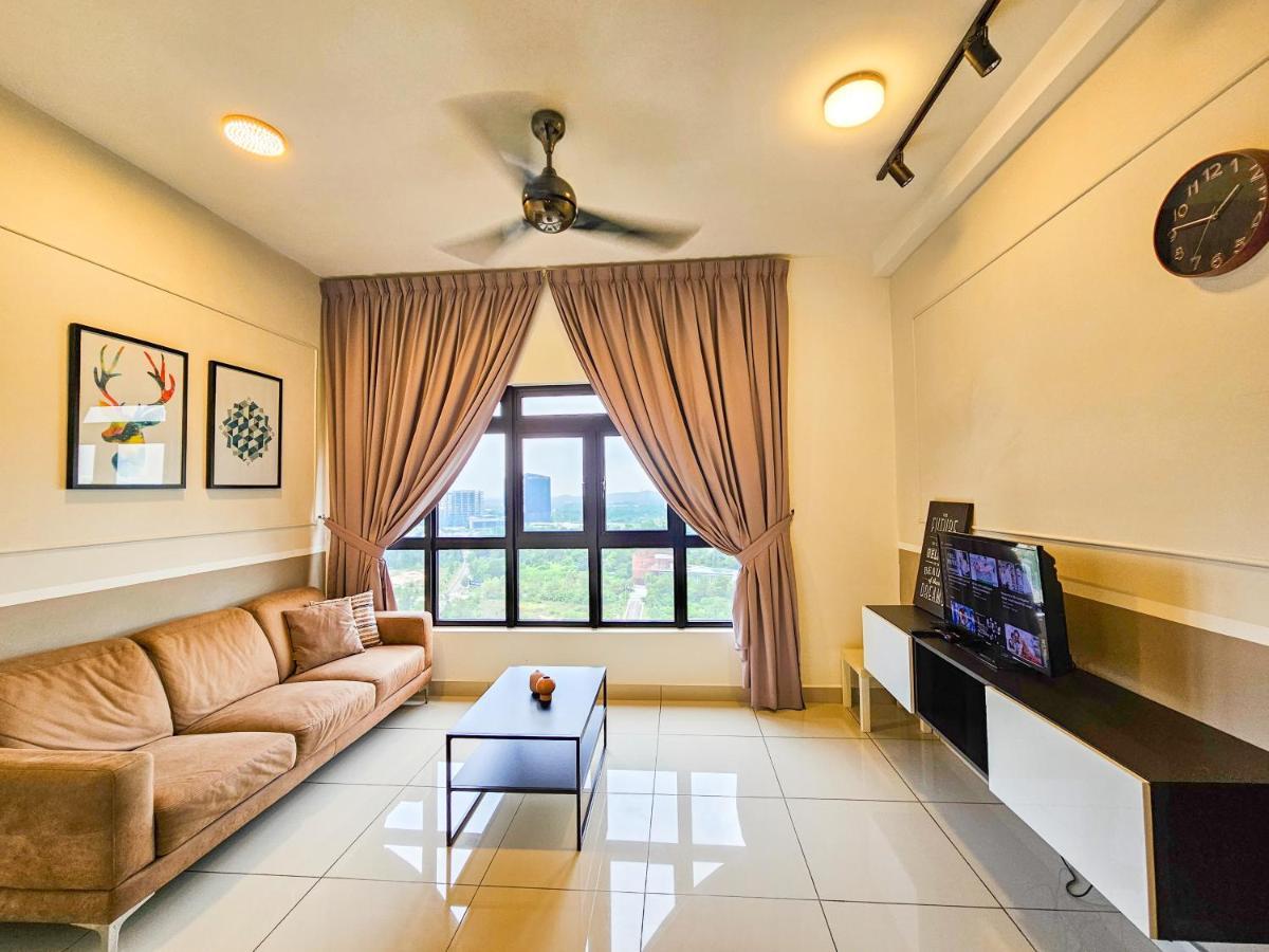 Meridin Medini Suite By Nest Home【Legoland】 Nusajaya  Bagian luar foto