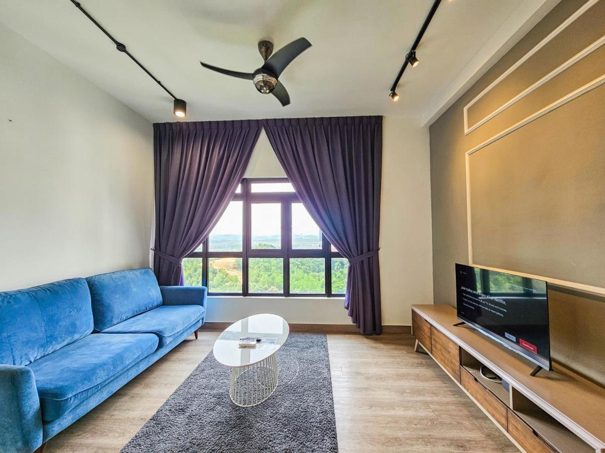Meridin Medini Suite By Nest Home【Legoland】 Nusajaya  Bagian luar foto